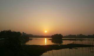 日出东方却落于西 日出东方却落于西